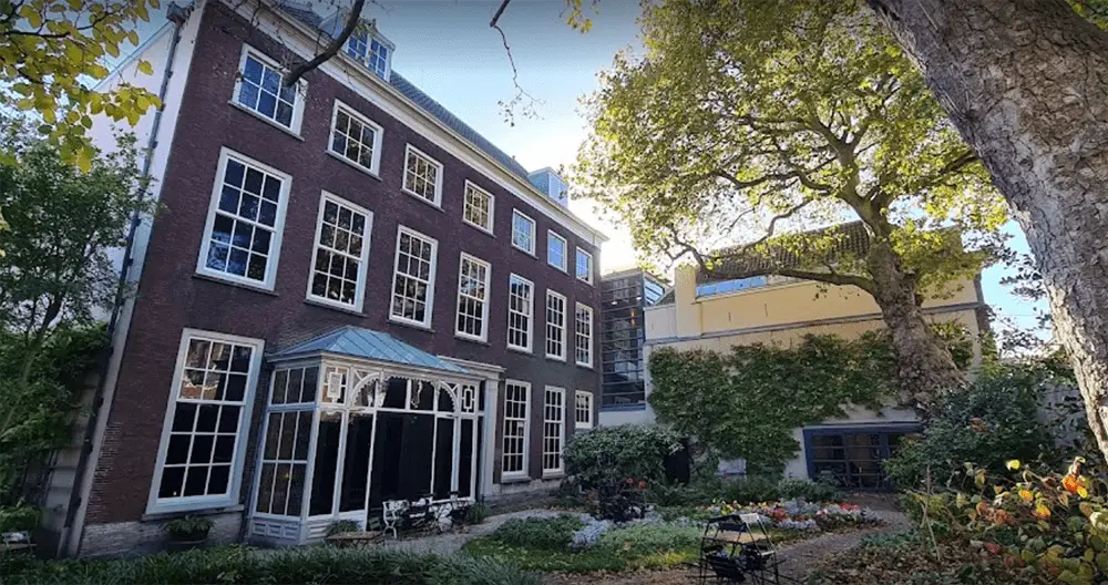 Mooi in Dordrecht Huis Van Gijn-2 in Dordrecht